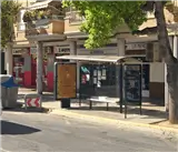 Marquesinas en la avenida Camp de Morvedre, eje comercial de Puerto de Sagunto